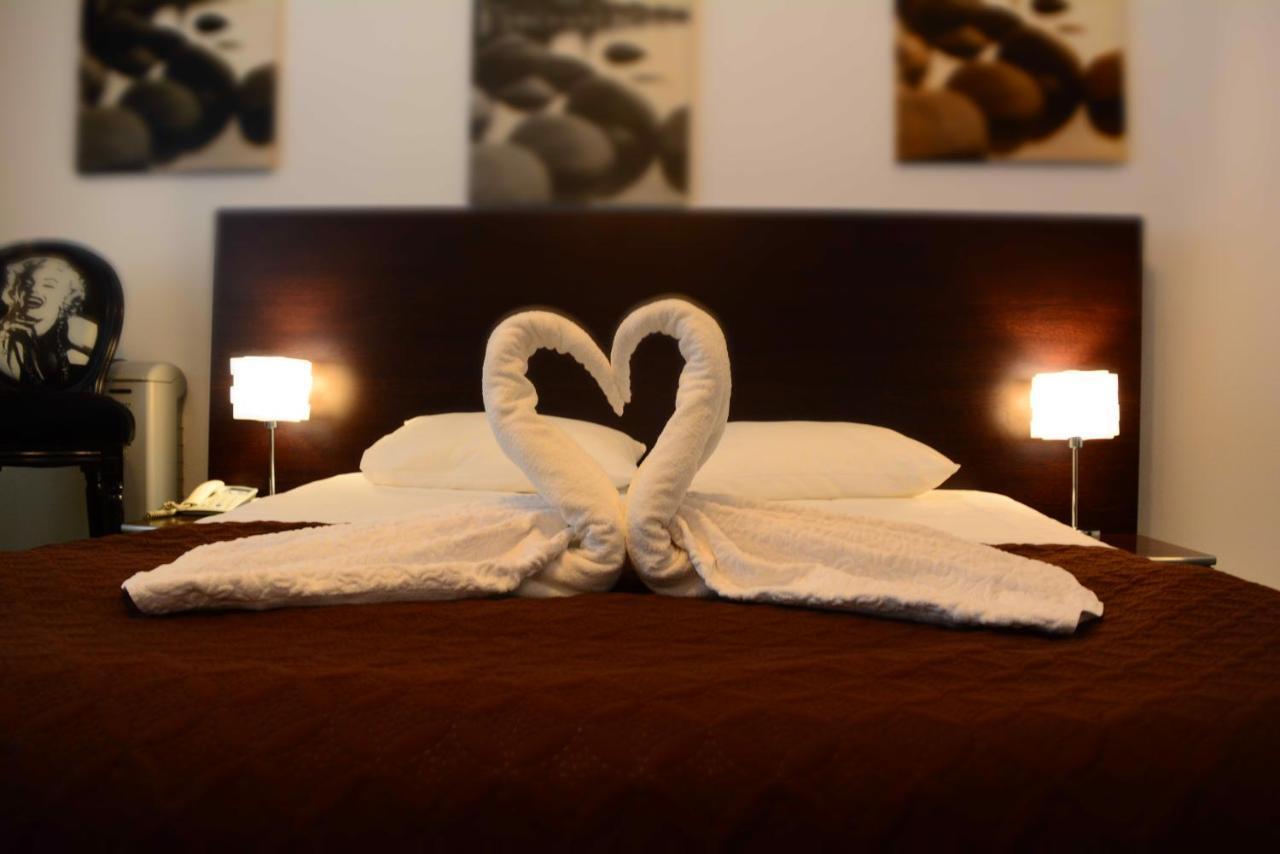 Motel Anghel Galati  Luaran gambar