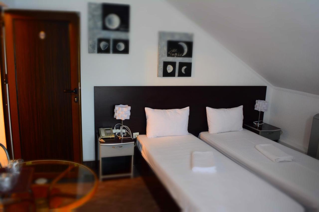 Motel Anghel Galati  Luaran gambar